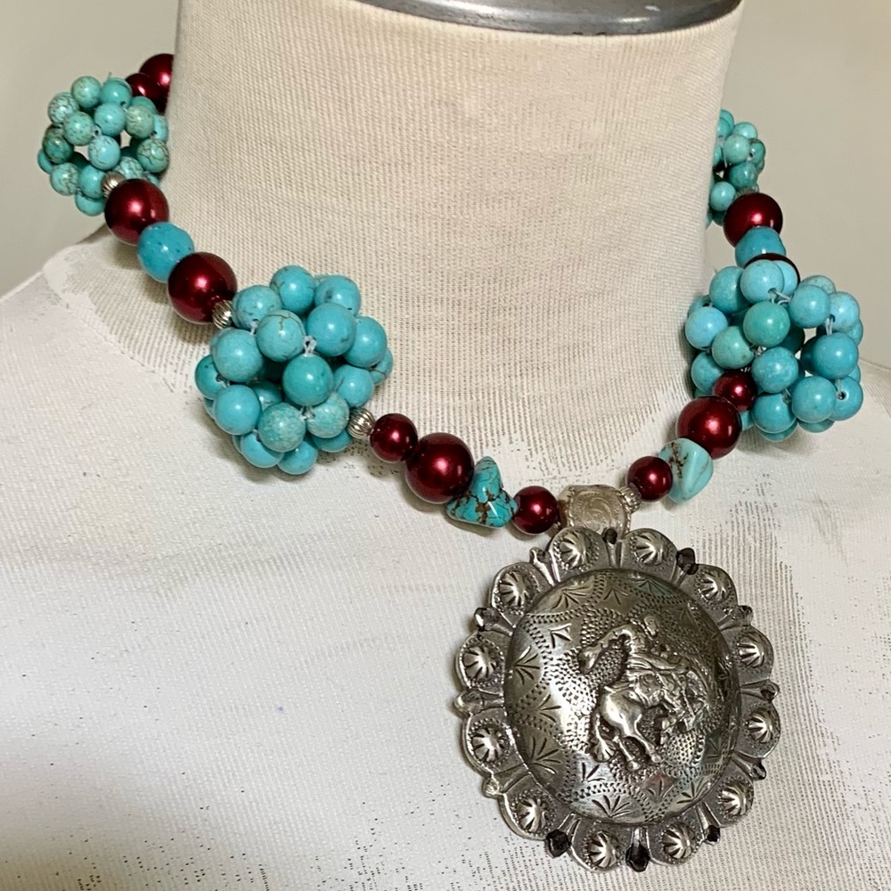 Western concho turquoise necklace.